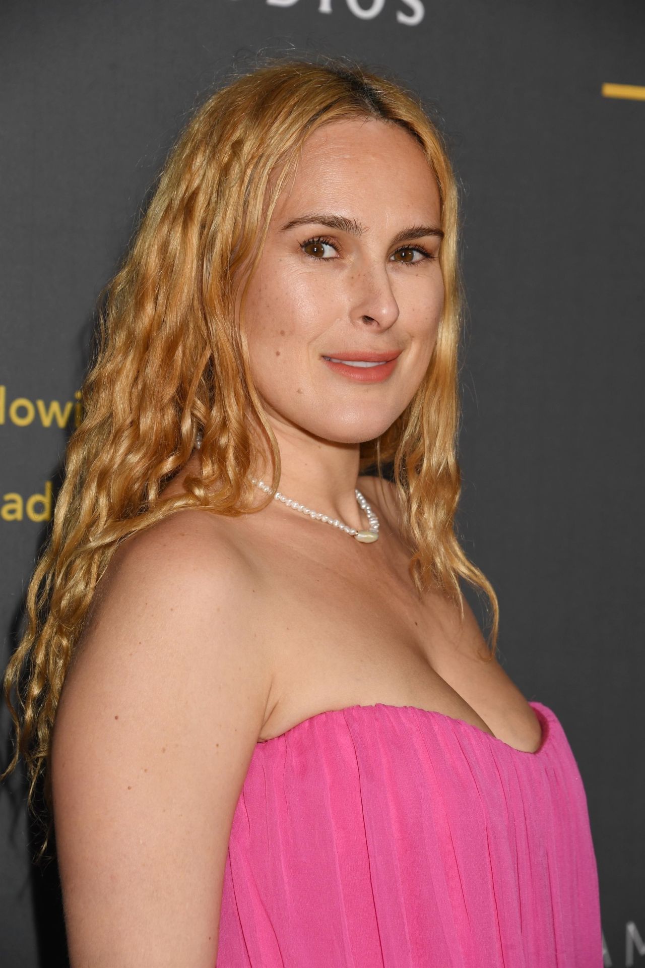 Rumer Willis at Jhpiego Laughter is the Best Medicine Gala in Beverly Hills4